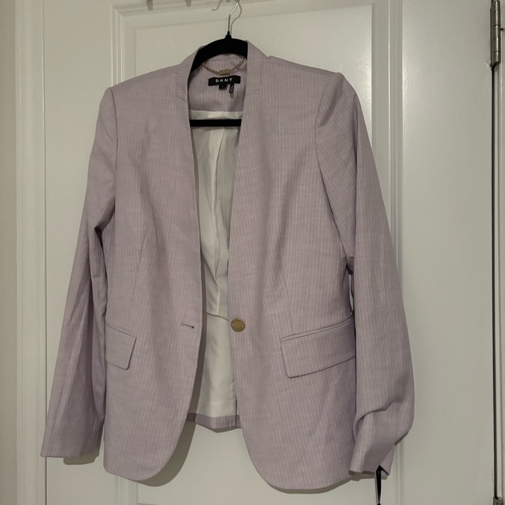 Women light purple blazer